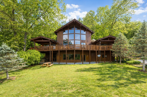 Misty Mountain Retreat