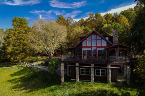Bearwallow Lodge
