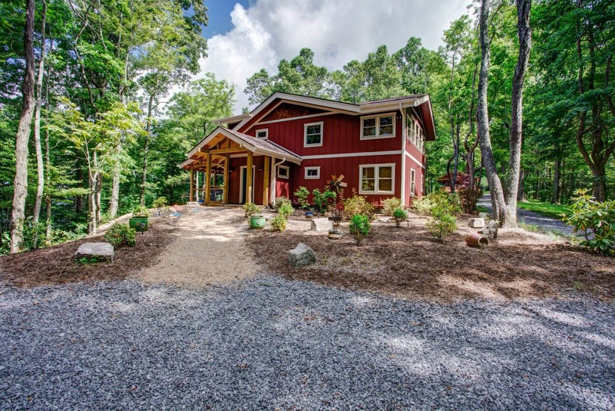 asheville mountain Yonder Luxury Vacation Rentals