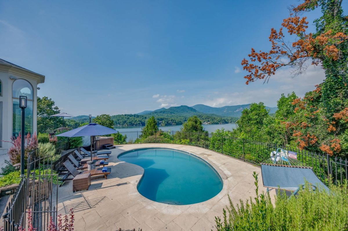 Escape to Nature: Secluded Vacation Rentals with Mountain Views | Area ...