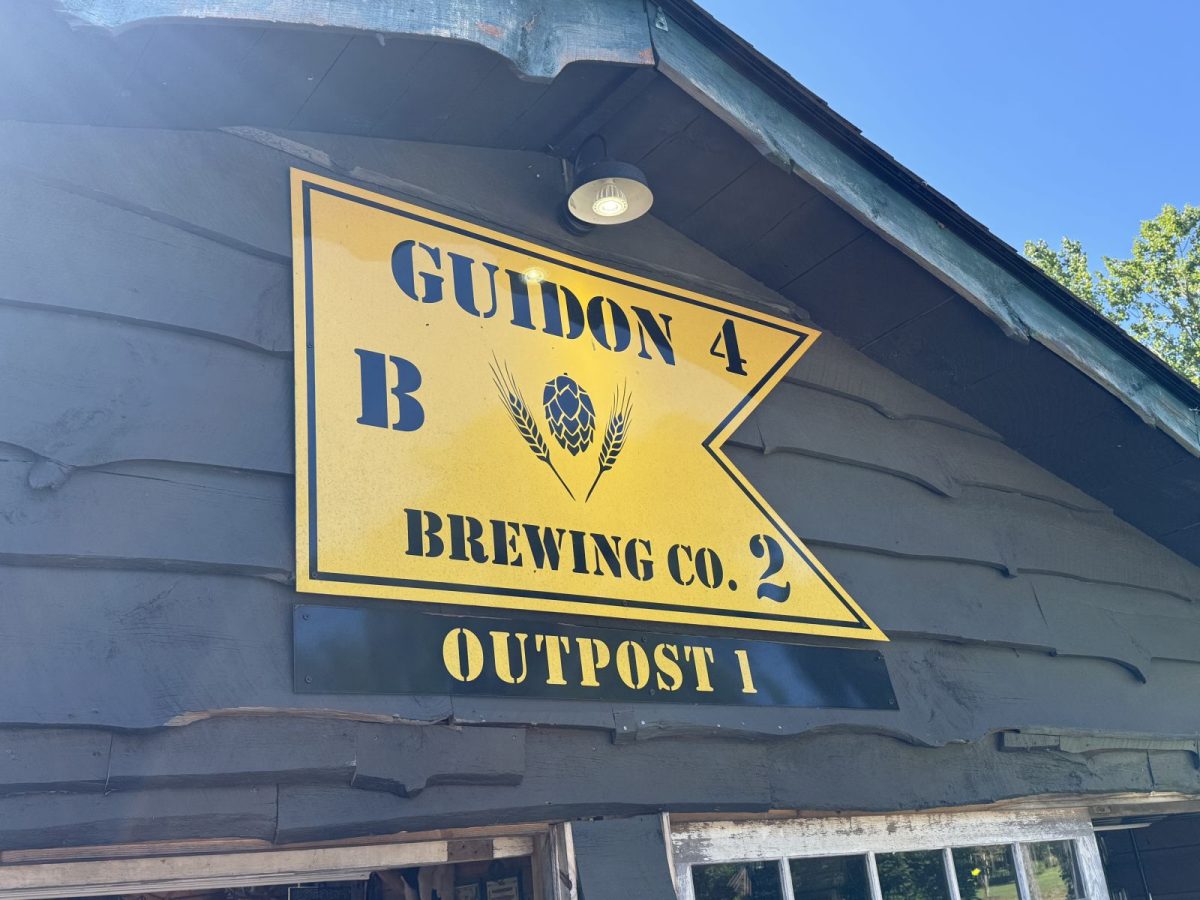 Guidon Brewing Sign